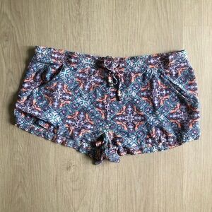 Women’s Derek Heart Mosaic Shorts